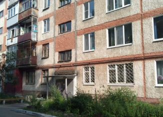 Двухкомнатная квартира на продажу, 46 м2, Березники, улица Челюскинцев