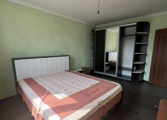 Продам дом, 100 м2, посёлок городского типа Заводской, улица Бесика Кудухова