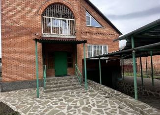 Сдается в аренду дом, 150 м2, Ростовская область, Центральная улица, 156