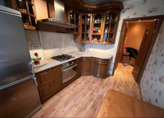 Сдается в аренду 3-комнатная квартира, 65 м2, Орёл, улица Максима Горького, 52, Советский район