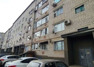 Продам двухкомнатную квартиру, 54 м2, Зеленокумск, улица 50 лет Октября, 80