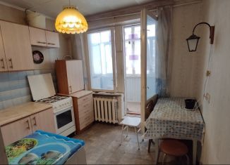 2-комнатная квартира на продажу, 48.5 м2, село Стромынь, улица Адмирала Нахимова, 2