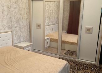 Продается 3-комнатная квартира, 53 м2, Грозный, Байсангуровский район, улица Л.Х. Тарамовой, 4