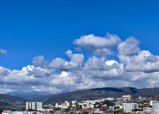 Сдача в аренду 4-комнатной квартиры, 110 м2, Сочи, улица Юных Ленинцев, 10, микрорайон Центральный