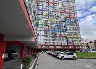 Продается 3-ком. квартира, 65 м2, Сочи, Пластунская улица, 123Ак2, микрорайон Макаренко