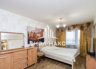 Продается четырехкомнатная квартира, 72.5 м2, Брянск, улица Молодой Гвардии, 25А, Бежицкий район
