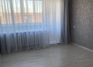 Продается 2-комнатная квартира, 50 м2, Камбарка, улица Суворова, 21