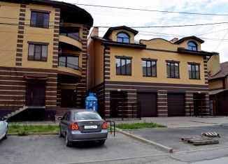 Продаю пятикомнатную квартиру, 202 м2, Таганрог, 4-й Новый переулок, 1Б