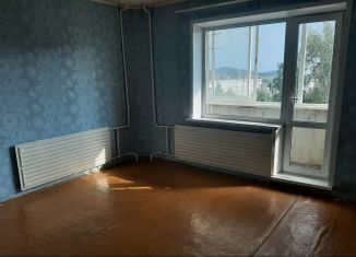 Сдается 2-ком. квартира, 53 м2, Ревда, улица Павла Зыкина, 14