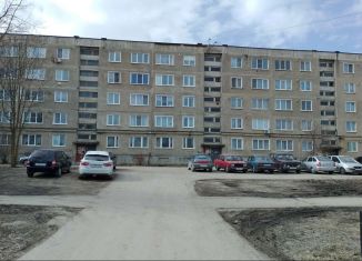 Продается 2-комнатная квартира, 46.6 м2, рабочий посёлок Комсомольский, Республиканская улица