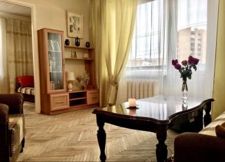 Сдача в аренду 2-ком. квартиры, 37 м2, Москва, Артековская улица, 6, Нагорный район