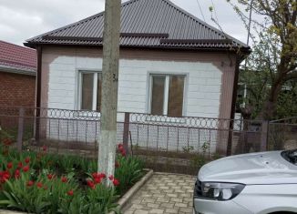 Продаю дом, 70 м2, станица Павловская, улица Коминтерна, 96