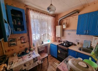 Продажа 4-комнатной квартиры, 60.3 м2, Буй, улица Социализма, 25