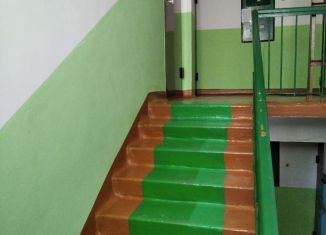 Сдам в аренду 1-ком. квартиру, 35 м2, Кунгур, улица Свободы, 142Ж