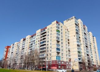 Продам 2-ком. квартиру, 55.1 м2, Санкт-Петербург, Караваевская улица, 22, метро Рыбацкое