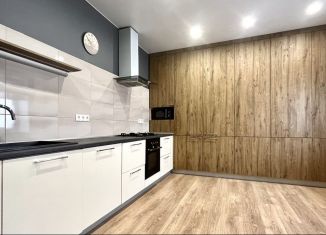 Аренда 2-ком. квартиры, 90 м2, Татарстан, Портовая улица, 21