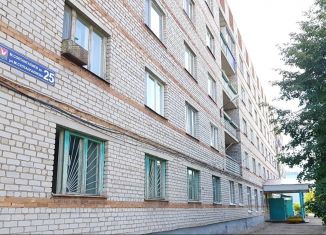 Продам комнату, 14 м2, Азнакаево, улица Султангалиева