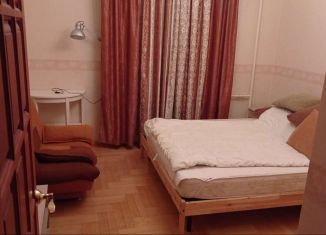 Сдам 2-комнатную квартиру, 90 м2, Москва, метро Орехово, улица Маршала Захарова, 20с2