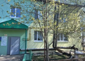 Продажа 2-комнатной квартиры, 42 м2, поселок городского типа Суходол, Советская улица, 2