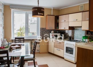 Продажа 2-ком. квартиры, 68 м2, Севастополь, улица Вакуленчука, 26к3, ЖК Монолит