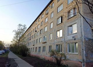 Продается 2-ком. квартира, 45 м2, Санкт-Петербург, Стрельбищенская улица, 10, метро Бухарестская