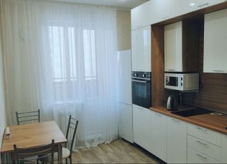 2-ком. квартира в аренду, 37 м2, Новосибирск, улица Писарева, 125, метро Маршала Покрышкина