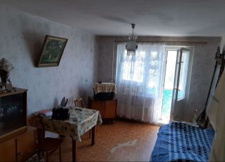 Продаю двухкомнатную квартиру, 55 м2, поселок городского типа Балашейка, улица Гагарина, 23