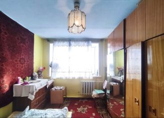 Продаю четырехкомнатную квартиру, 64 м2, Белово, улица Ленина