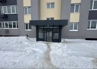 Продам трехкомнатную квартиру, 81.2 м2, Тольятти