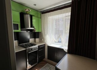 Сдача в аренду 3-комнатной квартиры, 56 м2, Новочеркасск, Будённовская улица, 183
