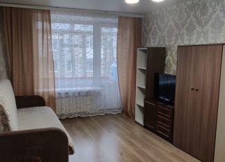 Сдам двухкомнатную квартиру, 43 м2, Ленинградская область, улица Киргетова, 25