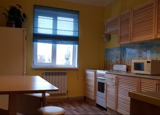 Сдам 1-комнатную квартиру, 43 м2, Московская область, улица Шлякова, 32