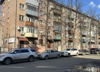 Продается 1-ком. квартира, 33 м2, Ярославль, улица Некрасова, 86