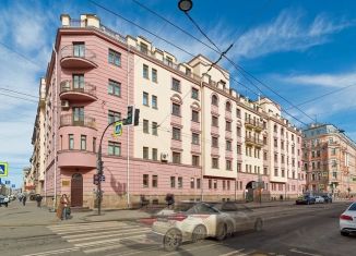 Сдается в аренду 3-комнатная квартира, 100 м2, Санкт-Петербург, Мытнинская улица, 2, муниципальный округ Смольнинское