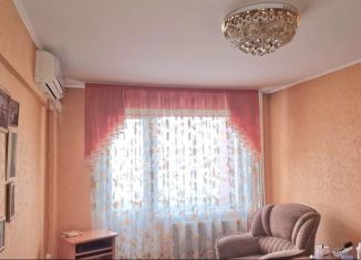 Продам 2-комнатную квартиру, 45 м2, Рубцовск, Рубцовский проспект, 64