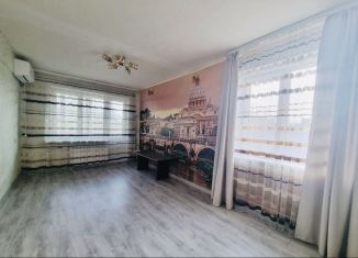Продам 2-комнатную квартиру, 52 м2, Брянская область, улица Горбатова, 15