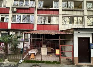 Сдается 2-комнатная квартира, 40 м2, Сочи, улица Гагарина, 56