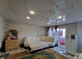 Продам 1-комнатную квартиру, 30 м2, Саяногорск, микрорайон Комсомольский, 74