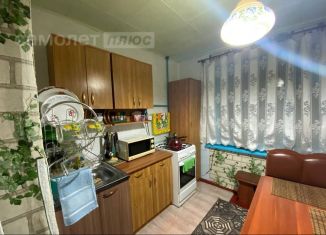 Продается 3-комнатная квартира, 61.2 м2, Темрюк, улица Макарова, 4