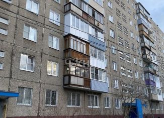 Продам трехкомнатную квартиру, 49 м2, Нижний Новгород, улица Юлиуса Фучика, 39, метро Парк Культуры