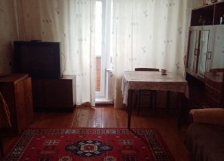 Продается 3-комнатная квартира, 59.8 м2, Малоярославец, улица Кирова, 2
