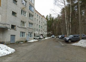 Продается однокомнатная квартира, 32.5 м2, посёлок городского типа Надвоицы, проспект Металлургов, 20