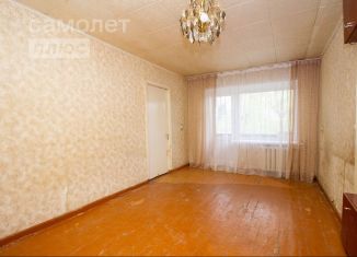 Продажа 2-комнатной квартиры, 45.3 м2, Ульяновск, Хрустальная улица, 12
