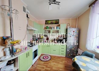 Продается 1-ком. квартира, 37.2 м2, Курск, проспект Вячеслава Клыкова, 53