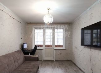 Продам 2-комнатную квартиру, 50 м2, Челябинская область, проспект Карла Маркса, 179