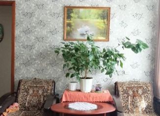 Продам двухкомнатную квартиру, 42 м2, Елабуга, улица Землянухина, 10А