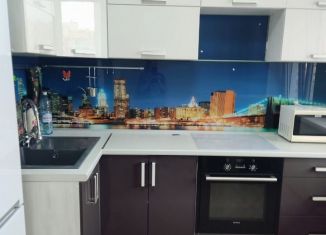 Сдам в аренду 1-ком. квартиру, 39 м2, Северск, Новый проезд, 4