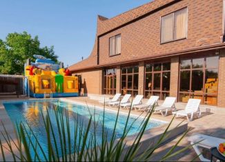 Сдам коттедж, 250 м2, Ростовская область, улица Ветеранов, 6