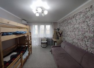 Продаю 2-комнатную квартиру, 44 м2, Краснодар, улица Гидростроителей, 16, микрорайон Гидрострой