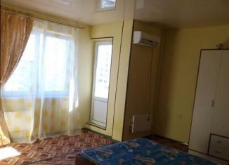 Аренда 2-ком. квартиры, 70 м2, Новороссийск, Южная улица, 13